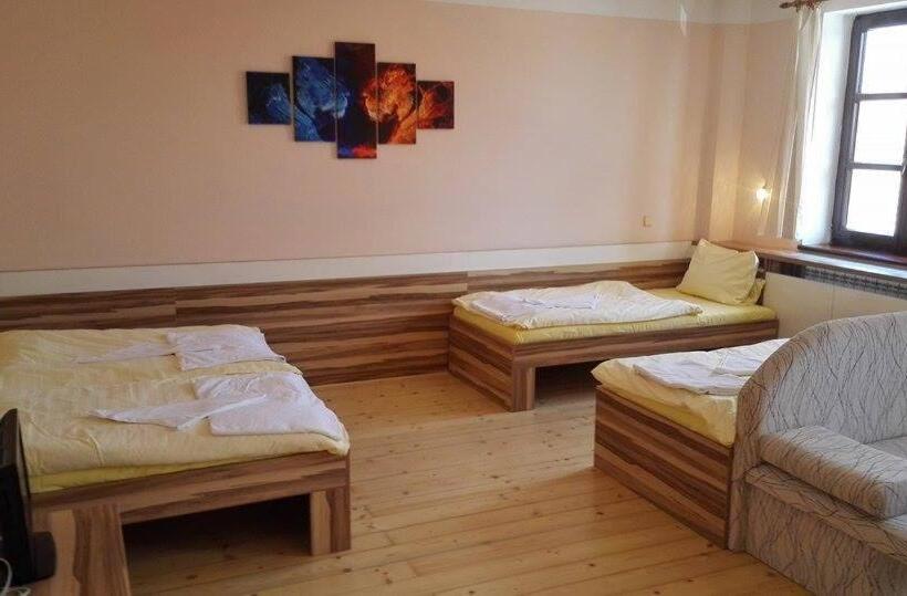 Четырехместный Номер Стандарт, N