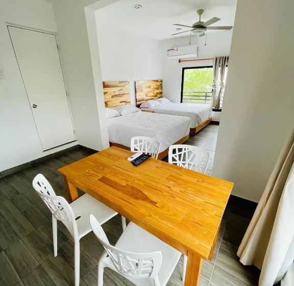 Quarto Estandar com Sacada, Suitesmb