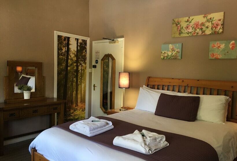 Номер Стандарт, Northover Manor