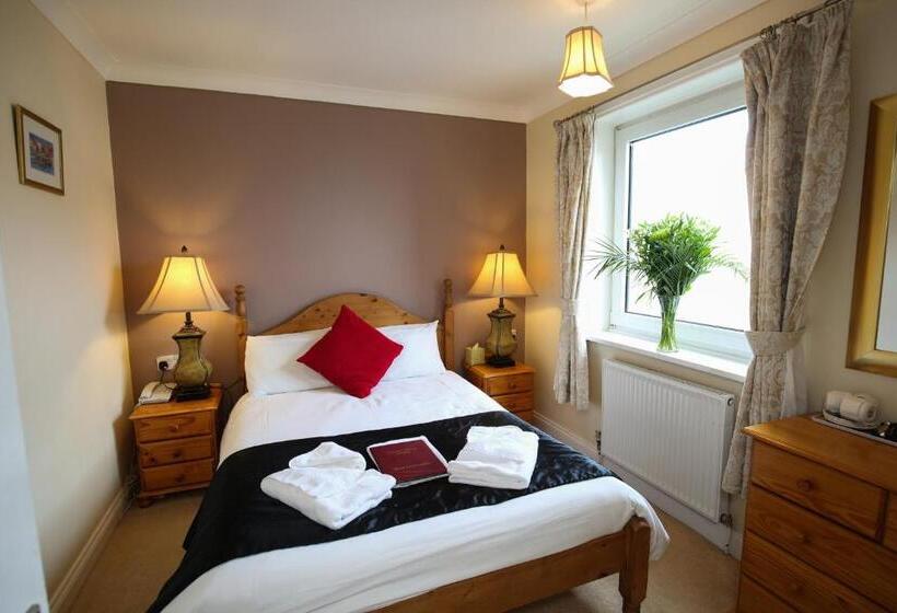 Семейный Номер Вид на Сад, The Seacliffe   Whitby