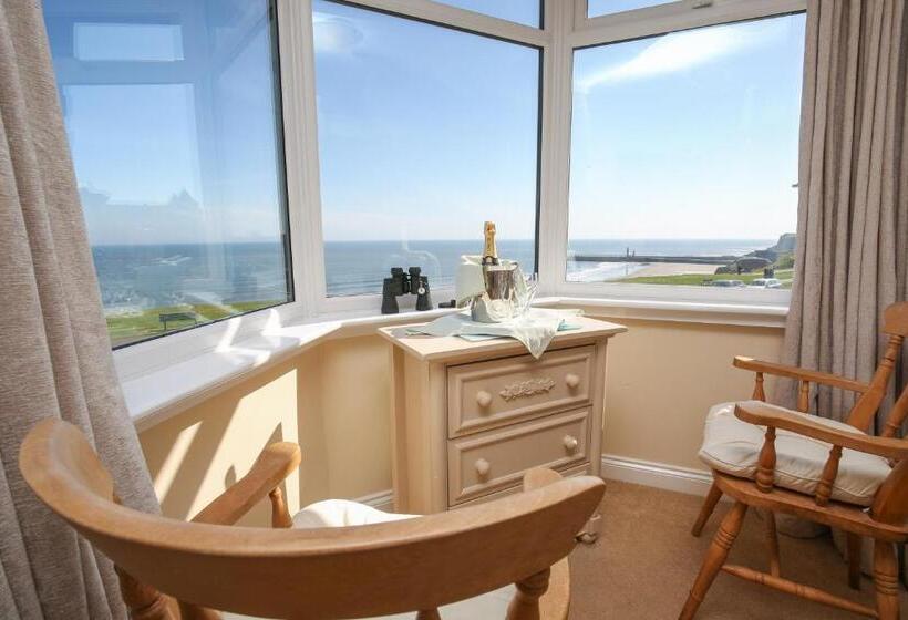 Номер Deluxe Вид на Море, The Seacliffe   Whitby