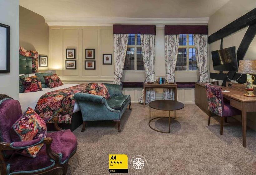 Номер Superior, The Tudor House Hotel, Tewkesbury, Gloucestershire