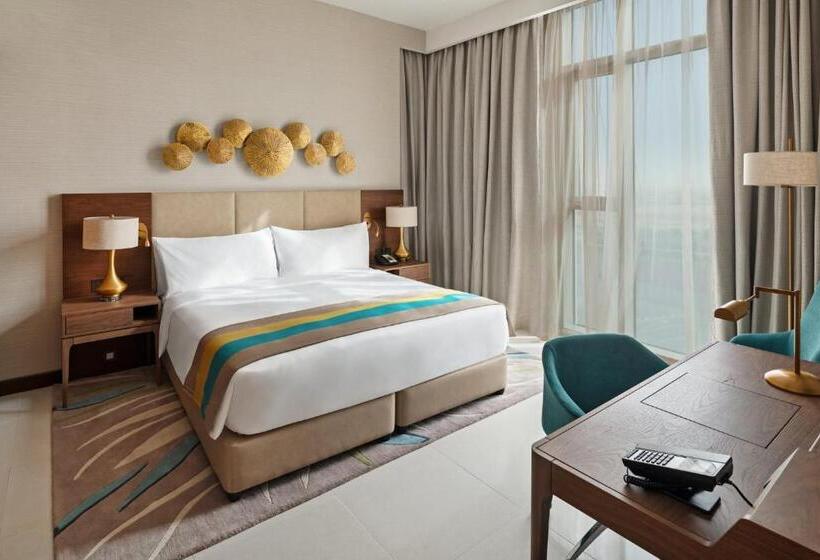 Номер Deluxe, Holiday Inn Dubai Al Maktoum Airport, An Ihg