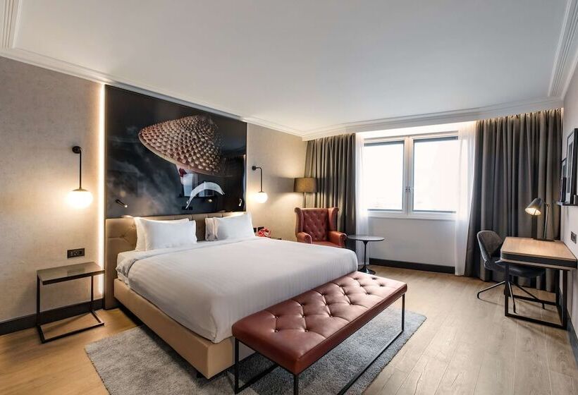 수피리어 전망 룸, Radisson Red  London Heathrow