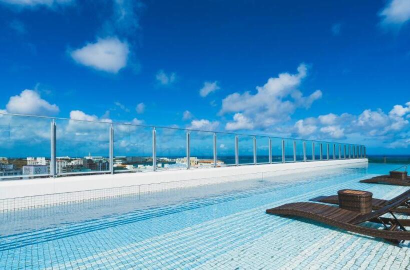Номер Executive, Sansui Naha　ryukyu Hot Spring Naminoueyu