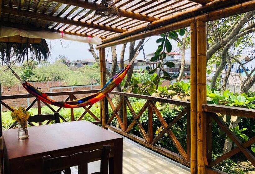 Студио Стандарт с Балконом, Hostal Los Orishas