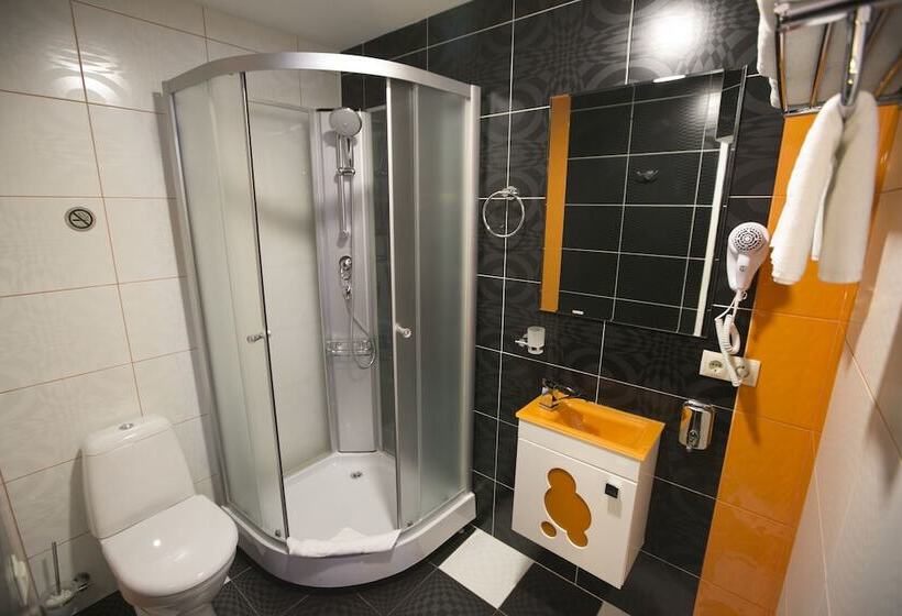 Номер Стандарт Двуспальная Кровать, Uninn Hotel Vnukovo