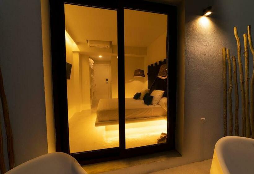 经济房, Paiise Hotels