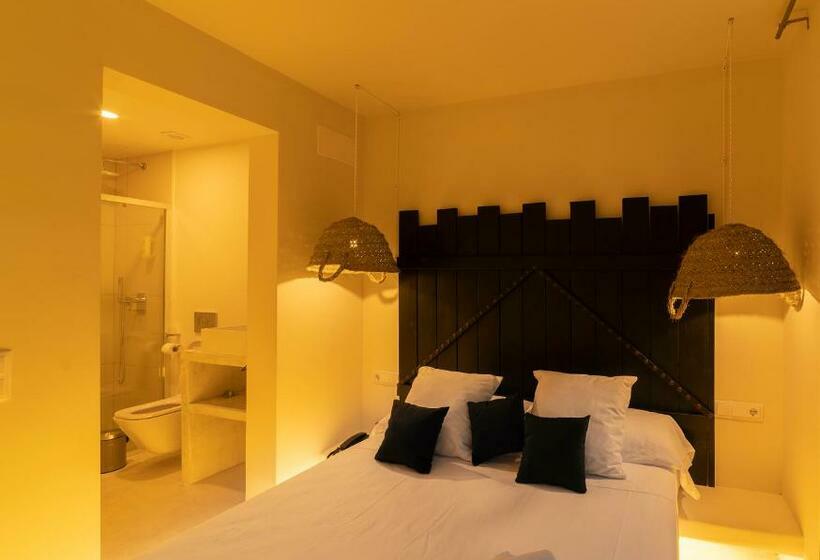 经济房, Paiise Hotels