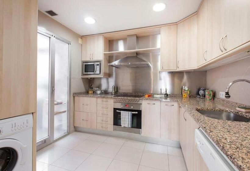 Номер Deluxe, Modern B&b Somosaguas