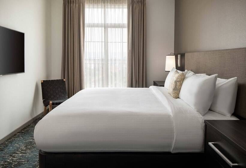 Люкс, Residence Inn Los Angeles Glendale