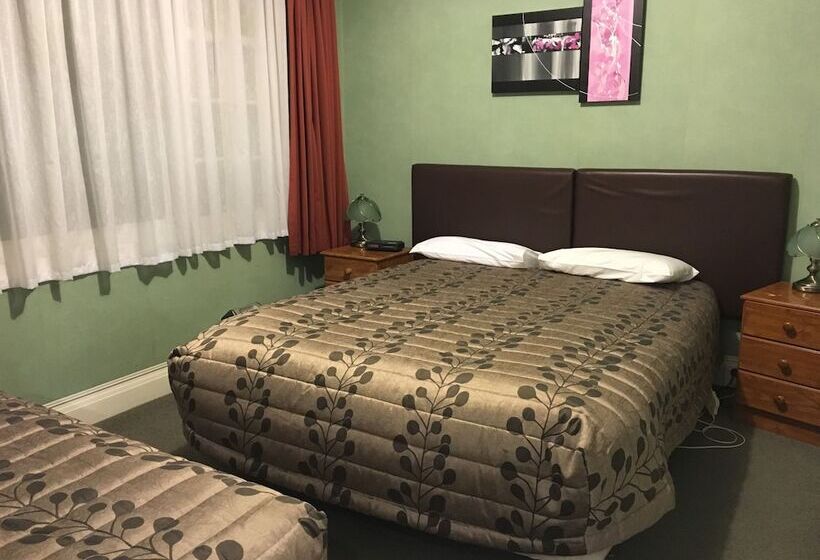 Апартаменты Executive 1 Спальня, Colonial Motel