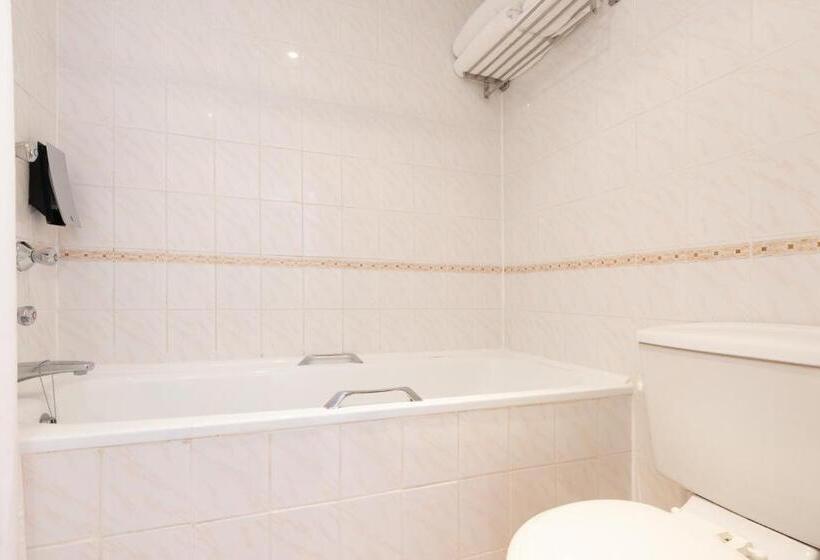 Семейный Номер, Best Western Carlton