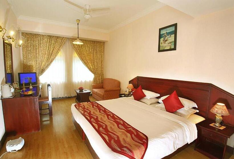 Deluxe Room Mountain View, Fort Munnar