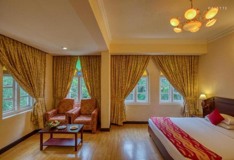 سوئیت با تخت بزرگ, Fort Munnar