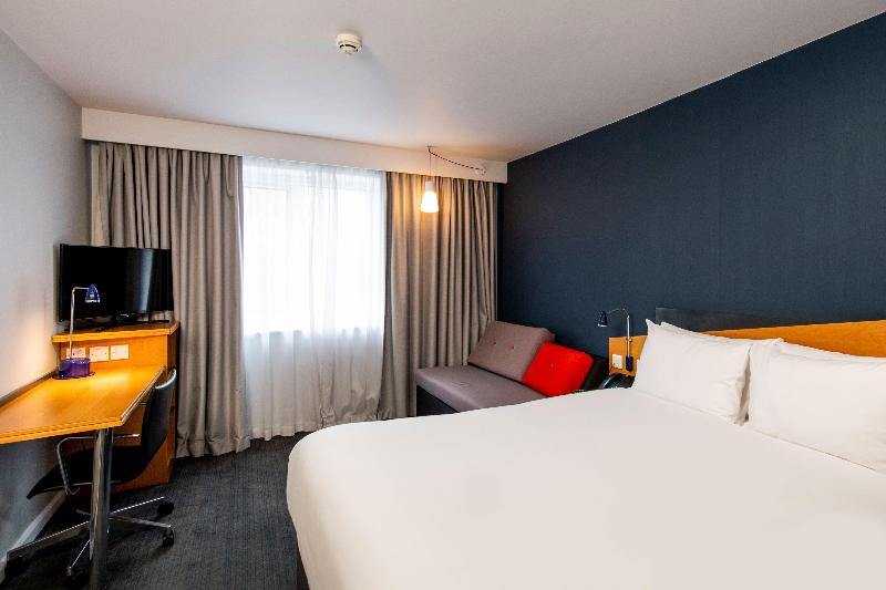 اتاق استاندارد, Holiday Inn Express Swindon West, An Ihg