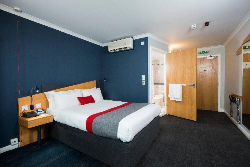 اتاق استاندارد برای معلولان, Holiday Inn Express Swindon West, An Ihg