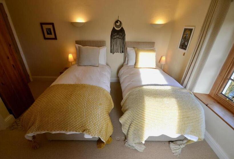 Номер Deluxe Вид на Сад, Holwell Holistic Retreat