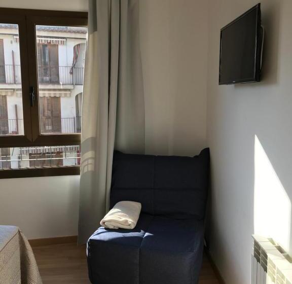 Номер Deluxe, Hostal Casiano Camarasa
