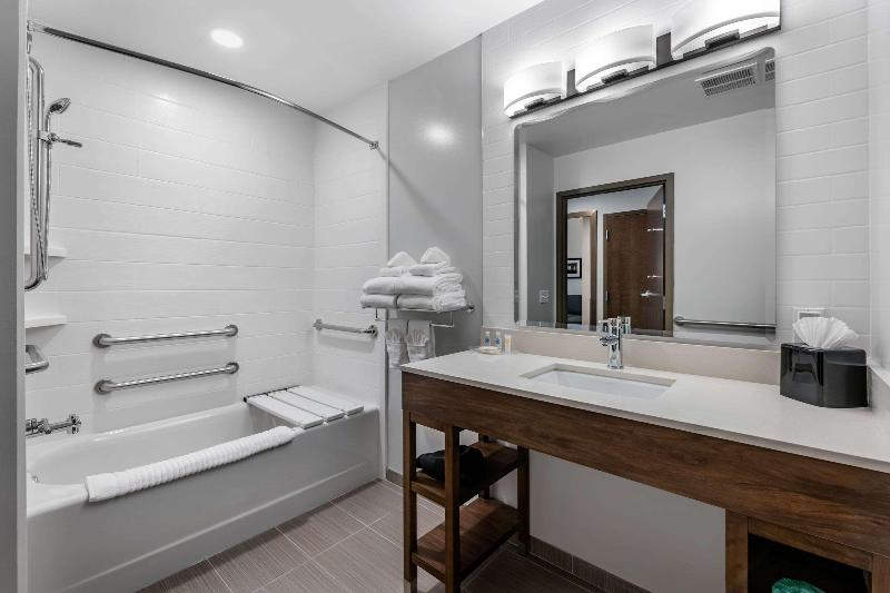 Люкс Кровать Кинг, Comfort Suites Stuarthutchinson Island