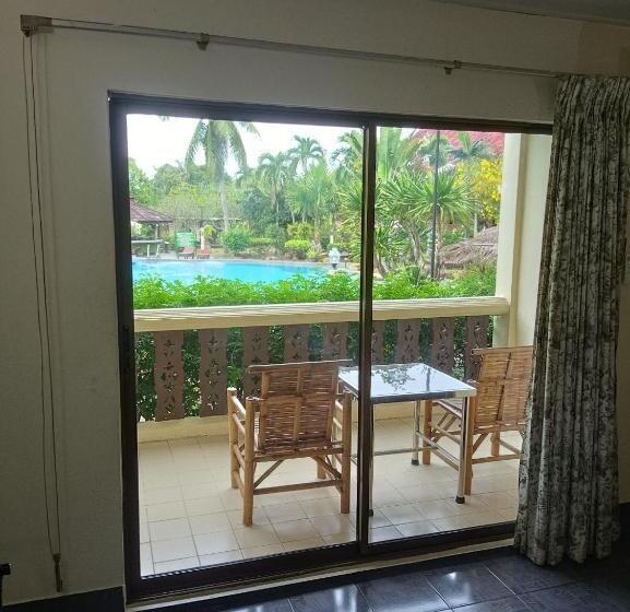 Номер Стандарт Трехместный, Ban Nam Mao Resort