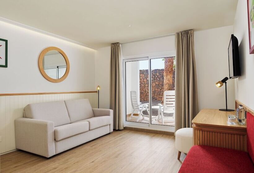 سوییت لوکس, H10 White Suites