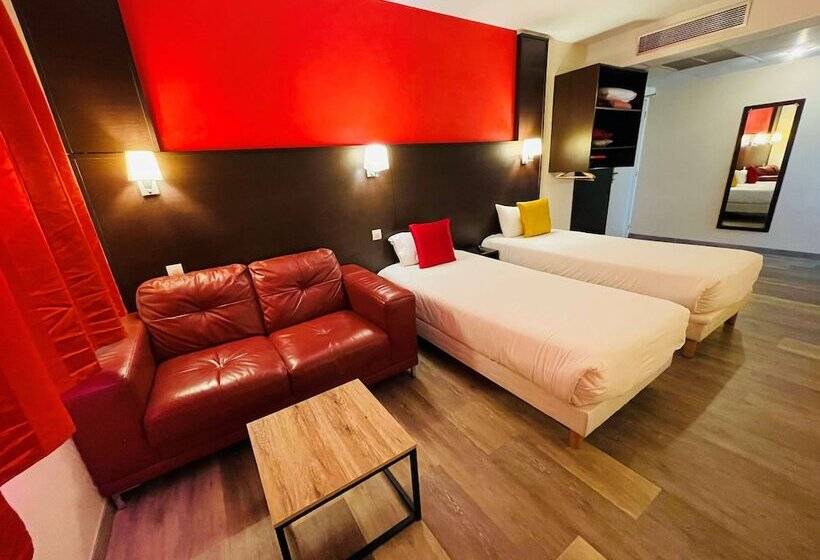 Номер Стандарт, Hôtel Restaurant Kyriad Direct Dijon Nord   Zenith   Toison D Or