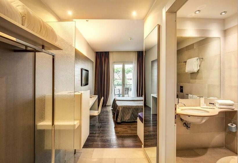 Superior Room with Terrace, Isola Sacra