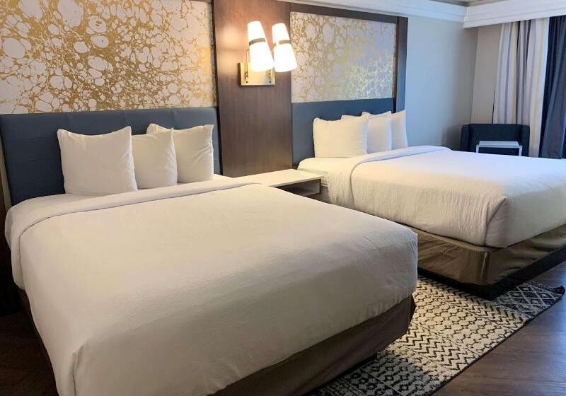Quarto Estandar, Real Castilha