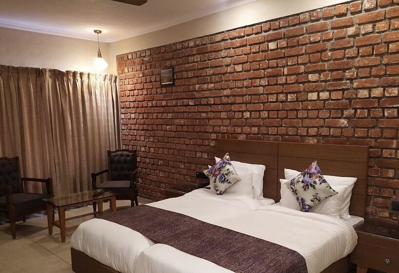 Номер Deluxe, Arch The Baakhli Resort