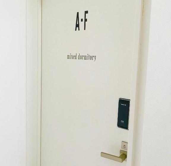 공동 객실, Meedafu's Yui Hostel And Coffee