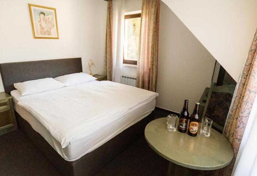 اتاق استاندارد, Guesthouse Haler