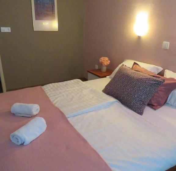 اتاق استاندارد سه نفره, Guesthouse Ob Sotočju Budič