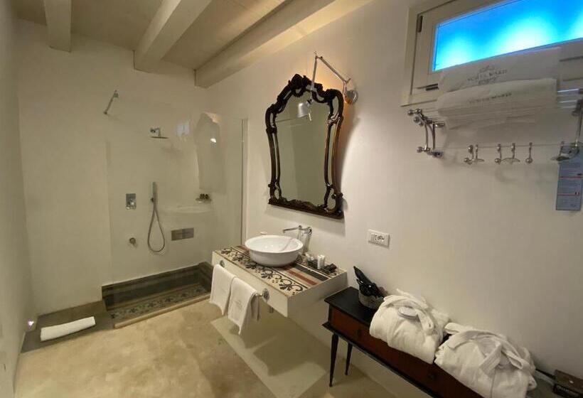 سوییت با چشم‌انداز دریا, Scilla Maris Charming Suites