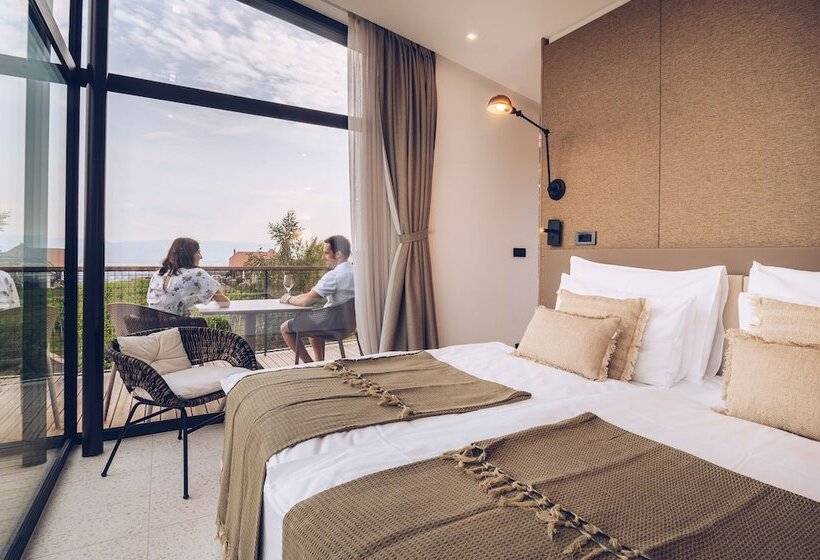 اتاق لوکس, Tri Lučke Hotel & Restaurant
