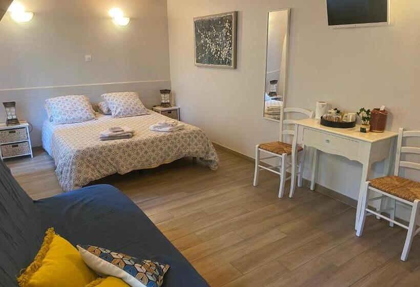 Номер Стандарт, Le Cocon De Curson Chambre D Hôtes