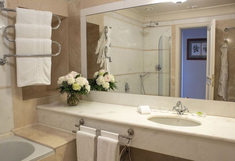 带观景的豪华间, Grand Hotel Continental Siena   Starhotels Collezione