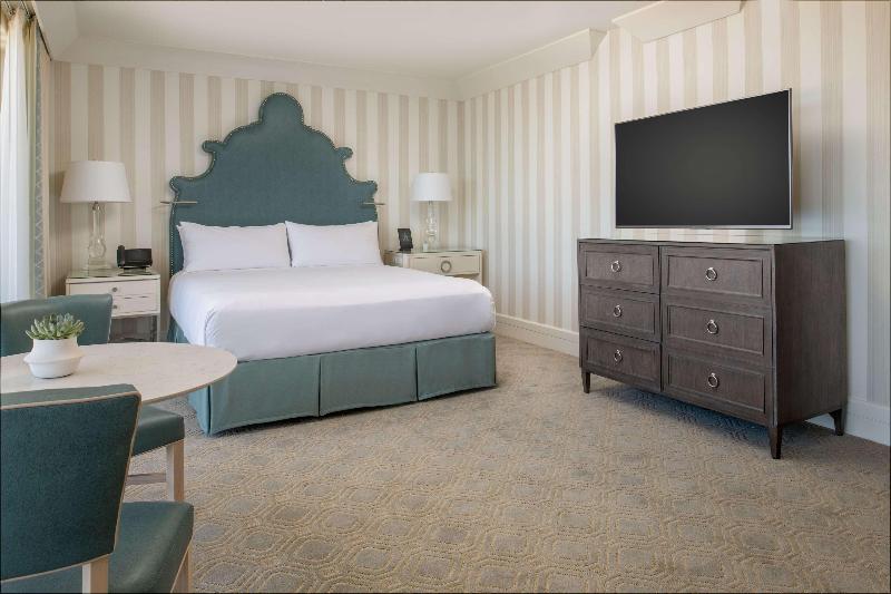 Студия Премиум, The Beverly Hilton