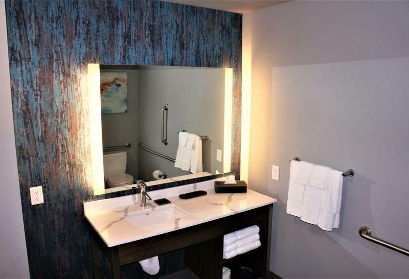 Люкс Повышенной Комфортности, La Quinta Inn & Suites By Wyndham Marysville