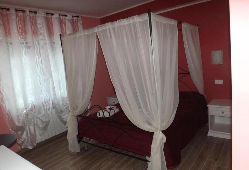 Стандартный Номер Кровать Кинг, Nel Verde Di Carinci