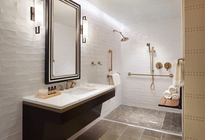 Номер Стандарт Адаптированный для Инвалидов, The Plaza Hotel Pioneer Park
