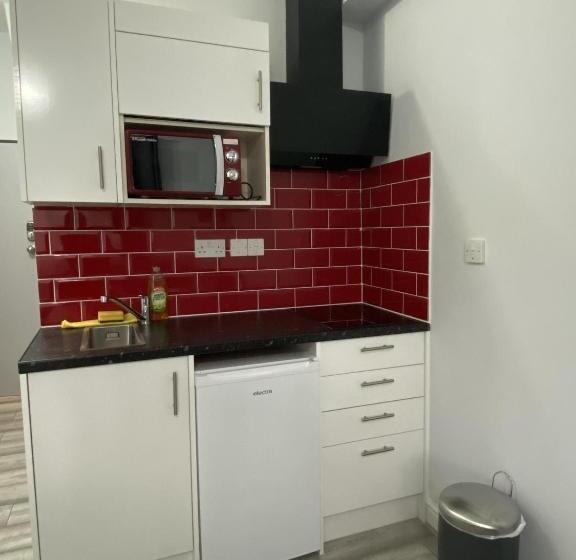 Студия Стандарт, Comfortable   Cosy   Budget Studios In City Center