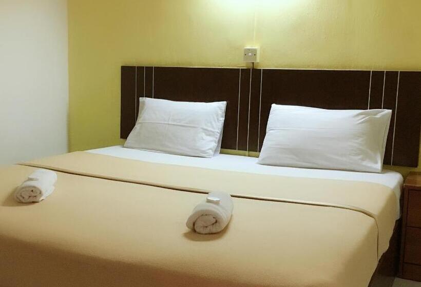 Апартаменты 3 Спальни, Dindings Pantai Desair Apartment By Dpd