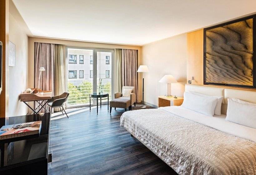 Номер Executive, Le Méridien Munich