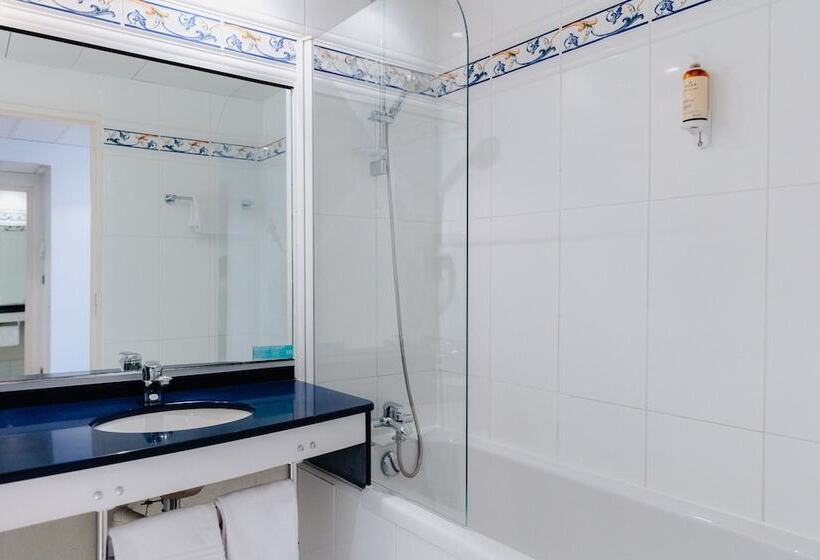 Номер Стандарт, Mercure Nevers Pont De Loire