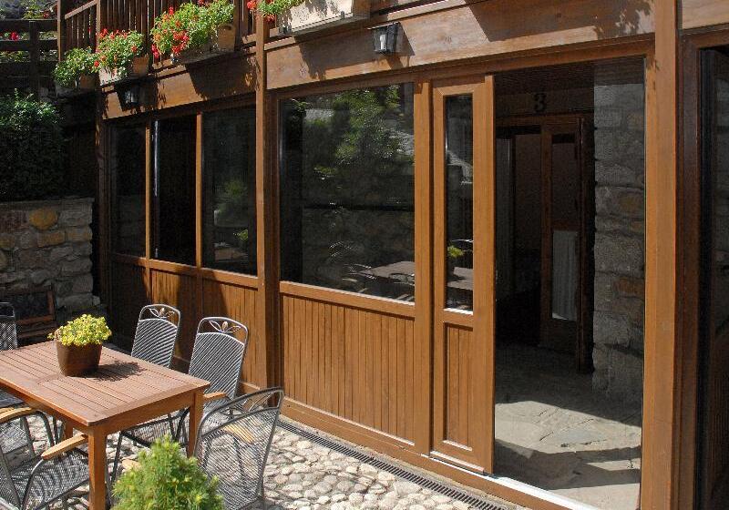 Полулюкс, Casa Cornel
