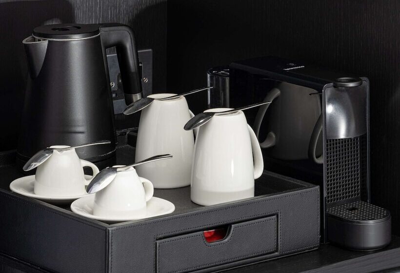 Номер Deluxe с Видом, Sofitel London Gatwick