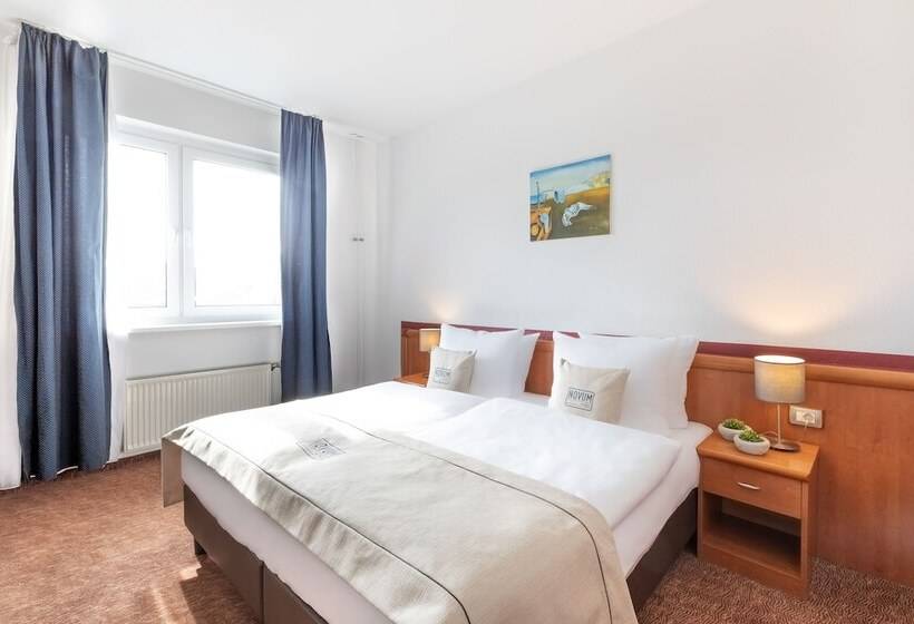 Quarto Triplo Estandar, Aldea Berlin Centrum