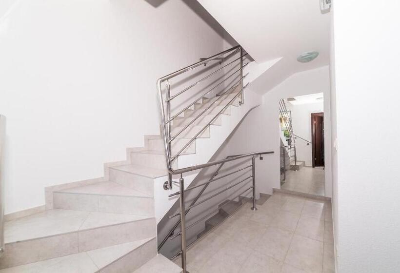 آپارتمان 1 خوابه, Milara Apartments