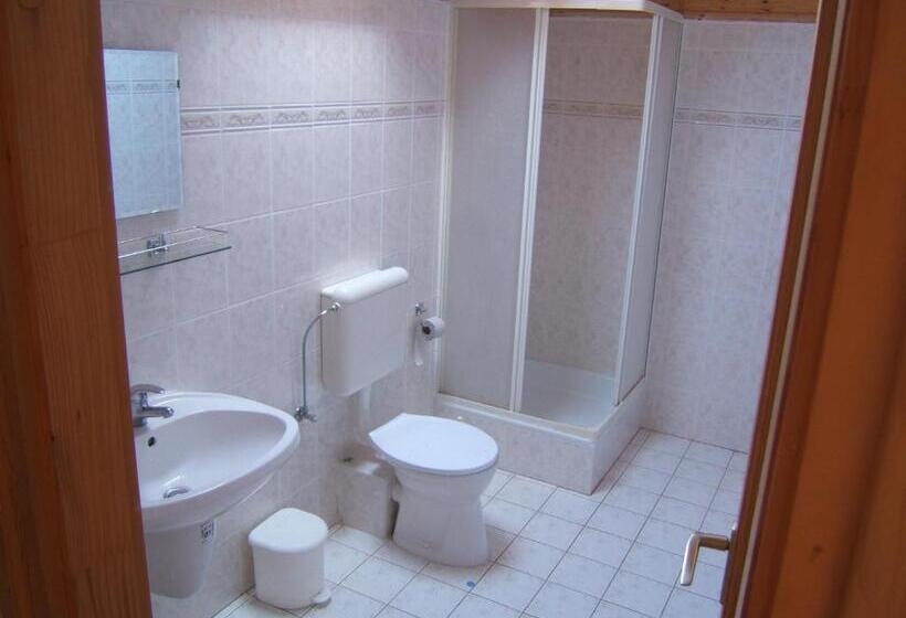 Номер Стандарт, Jankó Apartman